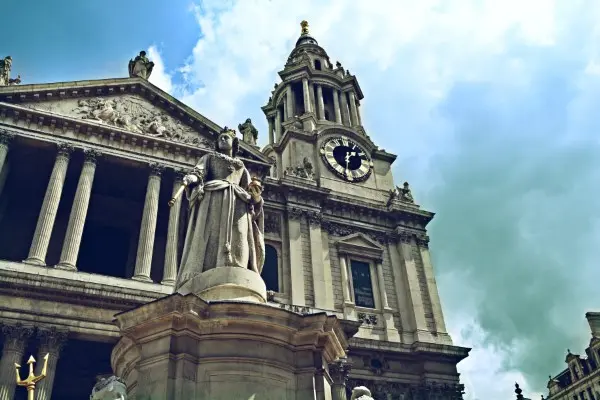 Visit St. Pauls Cathedral